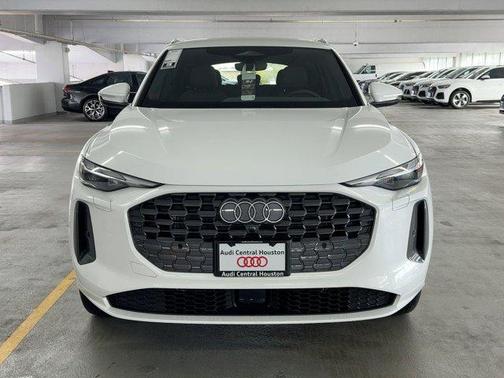 2025 Audi Q5 Premium TFSI quattro S tronic