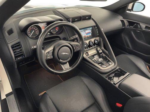 2017 Jaguar F-TYPE Premium