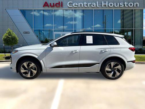 2025 Audi Q6 e-tron Premium Plus quattro