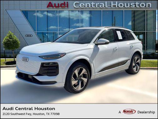 2025 Audi Q6 e-tron Premium Plus quattro