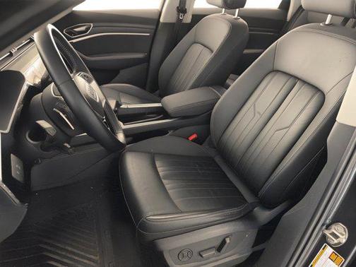 2021 Audi e-tron Premium