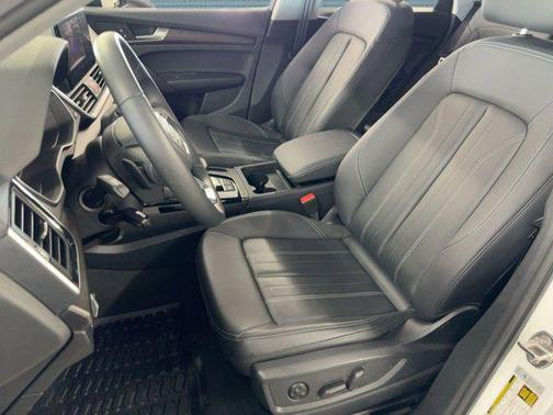 2025 Audi Q5 40 Premium