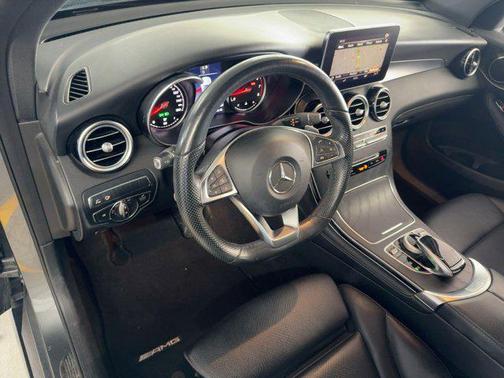 2018 Mercedes-Benz GLC 300 Base