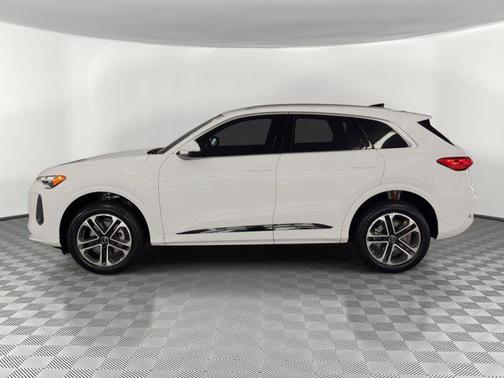 Arkona White 2026 Audi Q5 Premium TFSI quattro S tronic