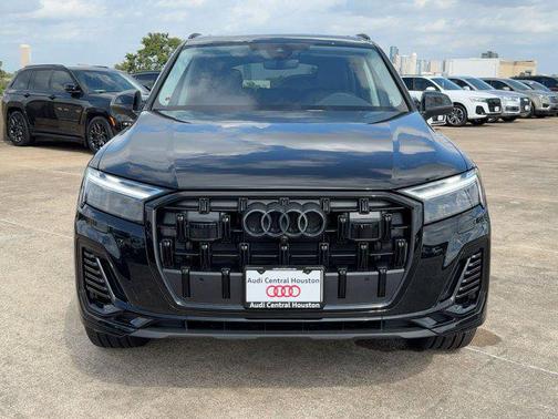 2026 Audi Q7 45 Premium