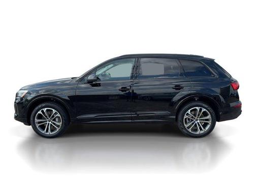 2026 Audi Q7 45 Premium