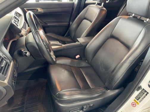 2015 Lexus CT 200h Hybrid