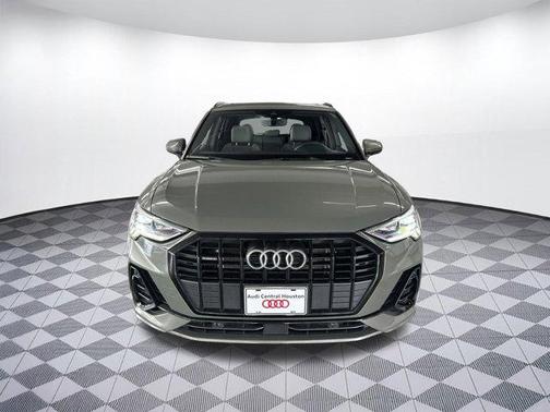 2024 Audi Q3 Premium 45 TFSI S line quattro Tiptronic