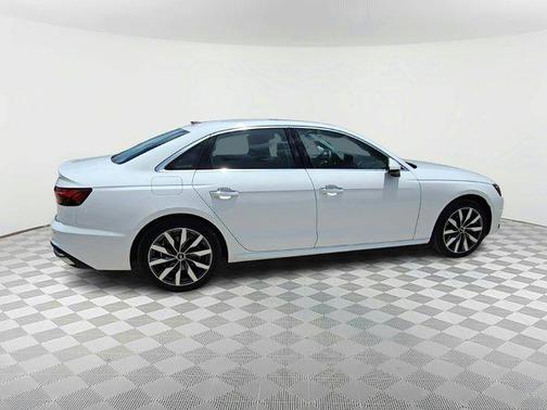 2022 Audi A4 40 Premium Plus