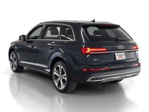 2023 Audi Q7 55 Premium Plus