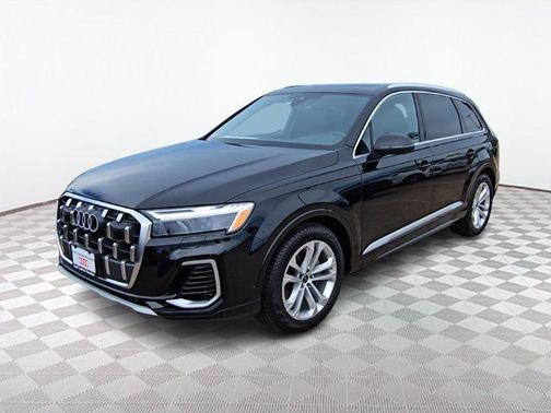2025 Audi Q7 55 Premium Plus