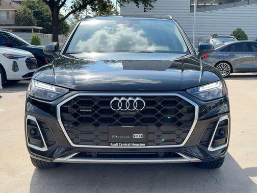 2023 Audi Q5 45 S line Premium Plus