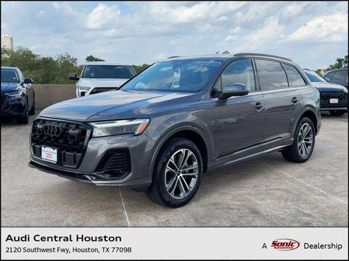 2026 Audi Q7 45 Premium