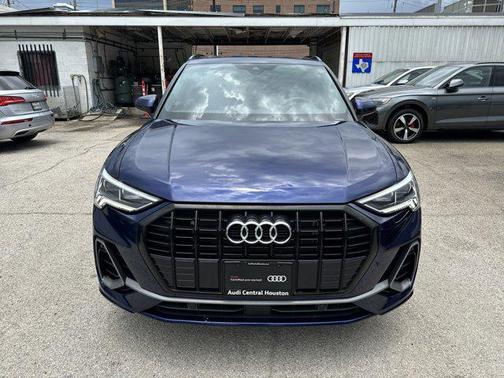 2023 Audi Q3 Premium 45 TFSI S line quattro Tiptronic