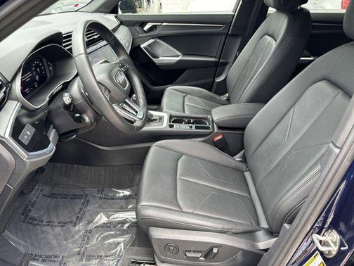 2023 Audi Q3 Premium 45 TFSI S line quattro Tiptronic