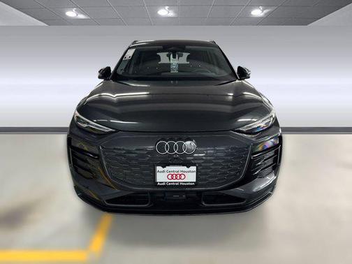 2025 Audi Q6 e-tron Premium quattro