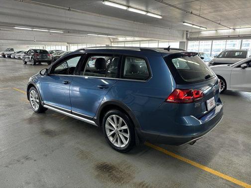 2017 Volkswagen Golf Alltrack TSI SEL