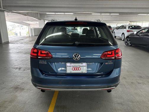 2017 Volkswagen Golf Alltrack TSI SEL