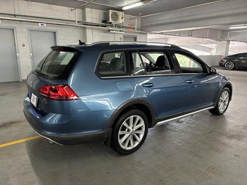 2017 Volkswagen Golf Alltrack TSI SEL