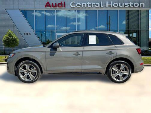 2025 Audi Q5 45 S line Premium
