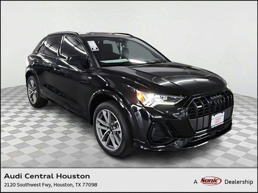 2025 Audi Q3 Premium 45 TFSI S line quattro Tiptronic