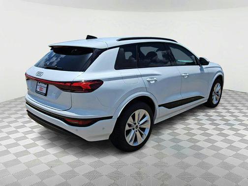 2025 Audi Q6 e-tron Premium