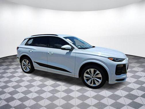2025 Audi Q6 e-tron Premium