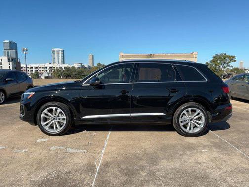 2026 Audi Q7 55 Premium Plus