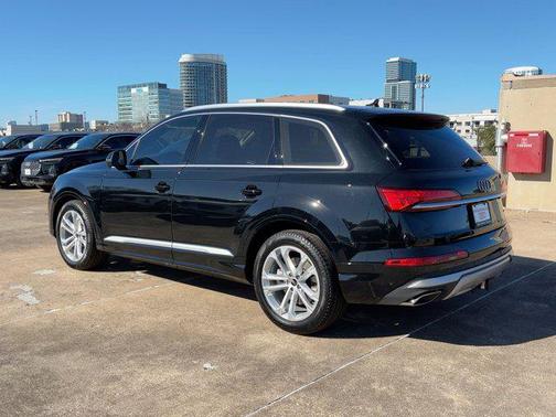 2026 Audi Q7 55 Premium Plus