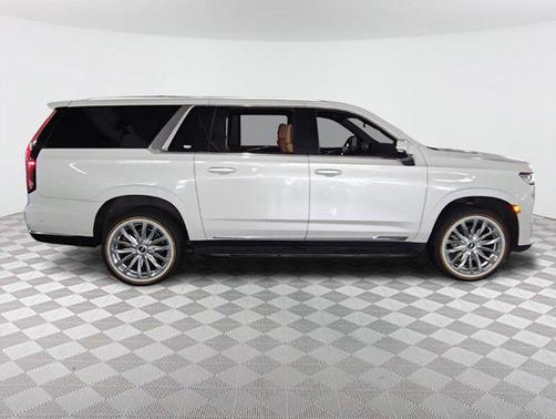 2022 Cadillac Escalade ESV Premium Luxury