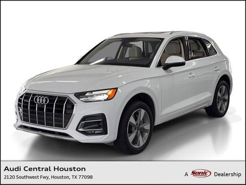 2024 Audi Q5 40 Premium Plus