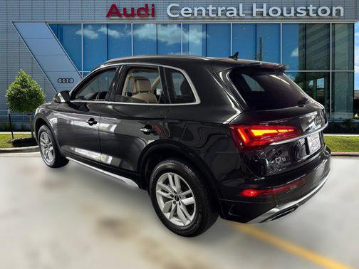 2022 Audi Q5 45 S line Premium