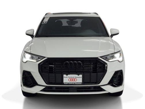 2025 Audi Q3 Premium 45 TFSI S line quattro Tiptronic