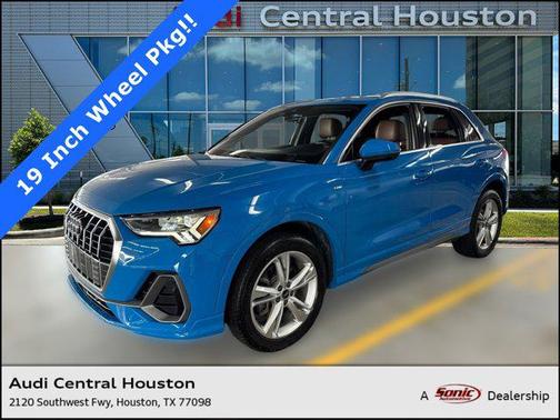 2022 Audi Q3 45 S line Premium Plus
