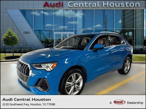 2022 Audi Q3 45 S line Premium Plus