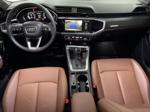 2023 Audi Q3 Premium 45 TFSI S line quattro Tiptronic