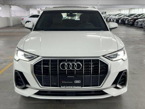 2023 Audi Q3 Premium 45 TFSI S line quattro Tiptronic