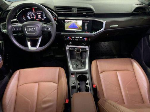 2023 Audi Q3 Premium 45 TFSI S line quattro Tiptronic