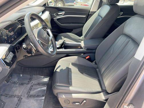 2021 Audi e-tron Premium