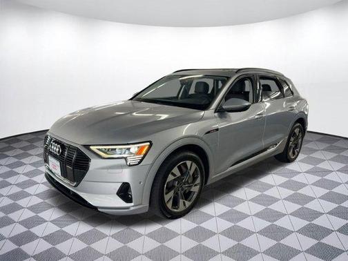 2022 Audi e-tron Premium