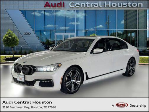2019 BMW 740 740i