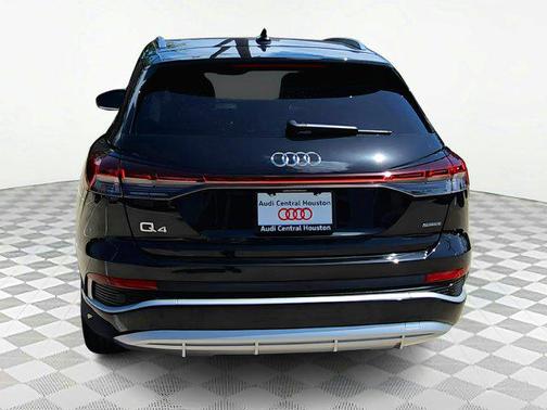 2024 Audi Q4 e-tron Premium 55 quattro