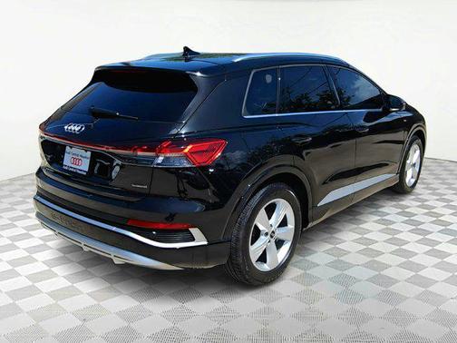 2024 Audi Q4 e-tron Premium 55 quattro