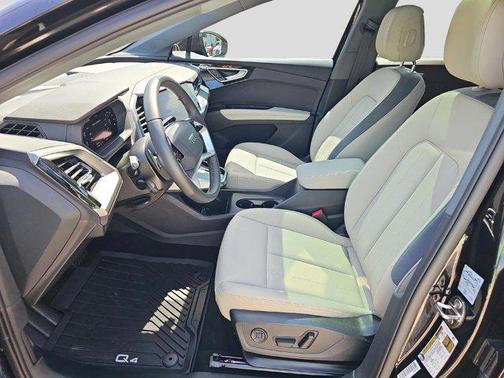 2024 Audi Q4 e-tron Premium 55 quattro