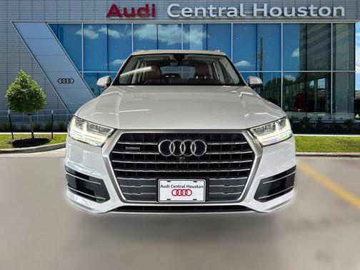 2019 Audi Q7 45 Premium Plus
