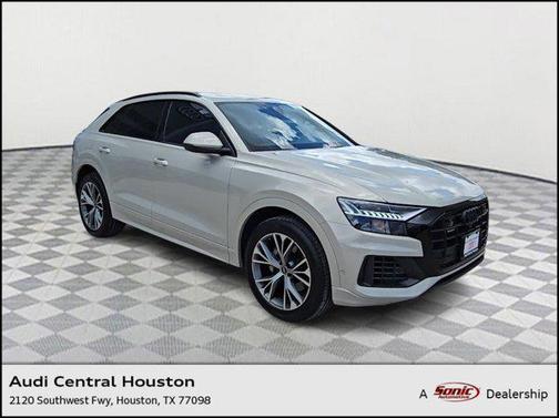2023 Audi Q8 55 Premium