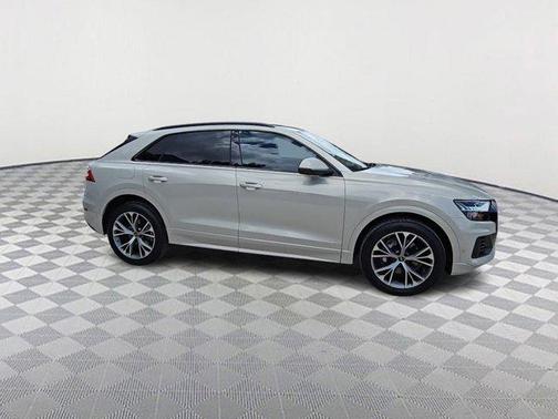 2023 Audi Q8 55 Premium