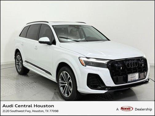 2025 Audi Q7 45 Premium Plus