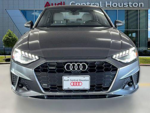 2022 Audi A4 45 S line Premium Plus