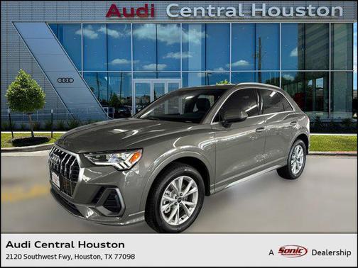 2025 Audi Q3 Premium 45 TFSI S line quattro Tiptronic